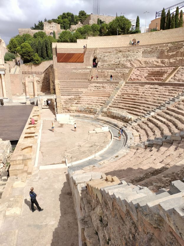 Centre historique de Carthagène, Théâtre Romain, destination incontournable pour les voyageurs en quête de culture et d’histoire